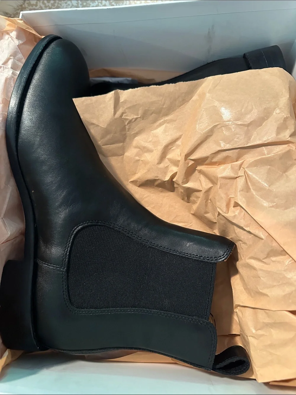 Quince Men's Black Leather Chukka Chelsea Boots